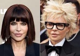 With her new blonde hair, Lisa Rinna attends Paris Fashion Week.