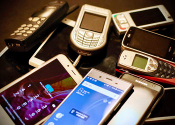 Has the flip phone returned? Why some individuals are moving to dumbphones