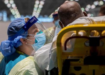 This summer, there might be a rise in COVID cases. Thus, many people shouldn’t be concerned, according to experts.